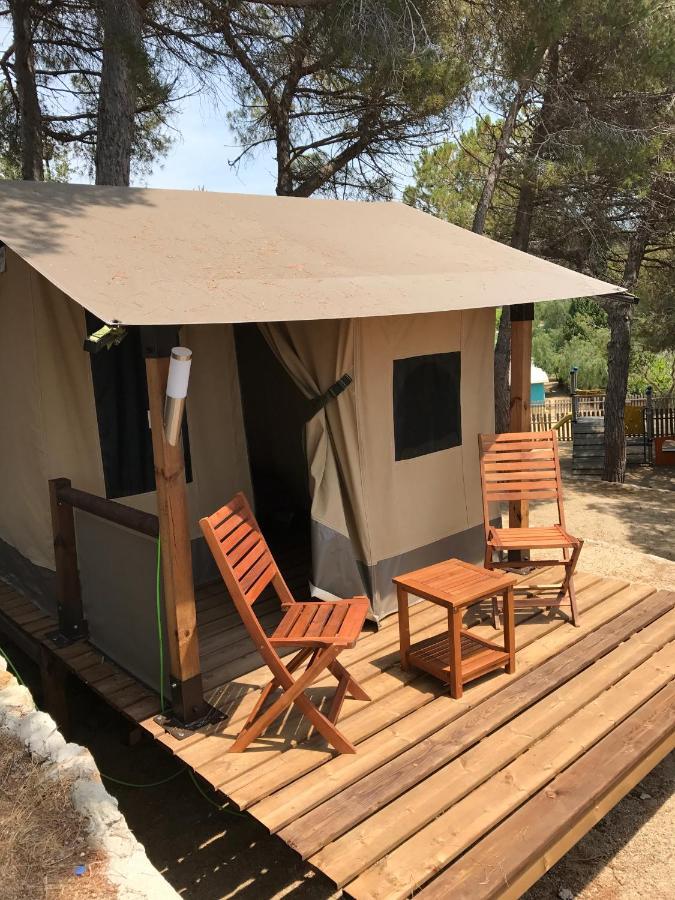 Kanguro Camping 2*